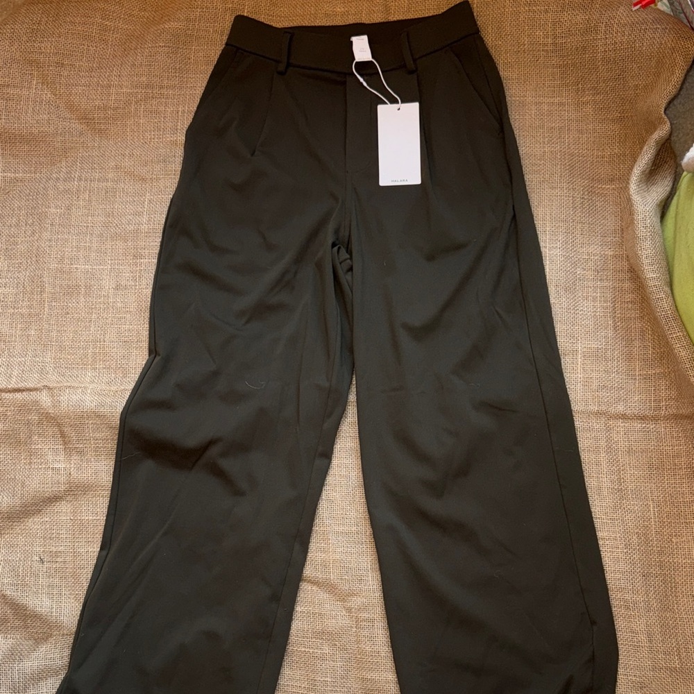 NWT Halara high waisted pants